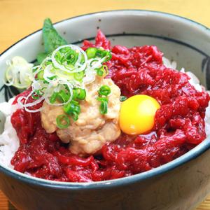 ふるさと納税 益城町 鮮馬刺し桜ユッケ10食セ...の詳細画像2