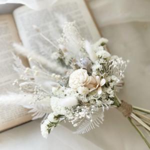 ふるさと納税 直方市 福岡の新鮮な花を使用したドライフラワースワッグブーケ(color:ホワイトナチ...