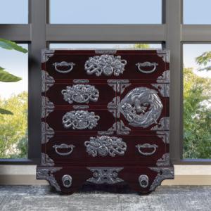 ふるさと納税 利府町 仙台箪笥 中型車箪笥 木地呂漆塗り 彫金手打金具(源氏花車・鳳凰) 申込書返送後8〜12ヶ月でお届け