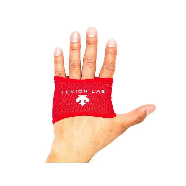 DESCENTE(デサント) 暑熱対策用グローブ 両手用 適温蓄冷材付き コアクーラー レッド フリ...