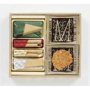 伊勢丹三越 菓子詰合せ EM15 1箱 三越の紙袋付 手土産ギフト