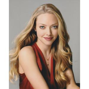 アマンダサイフリッド　Amanda Seyfried　10786　写真　輸入品