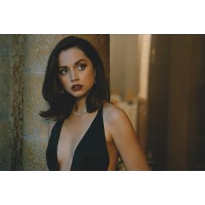 ハガキサイズ　007　ノータイムトゥダイ　アナデアルマス　Ana de Armas　15.8 x10...
