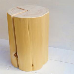 森の丸太スツール＜ヒノキ/磨き丸太仕上げ＞　オットマン 椅子　背割りあり　天然素材　LOGSTOOL