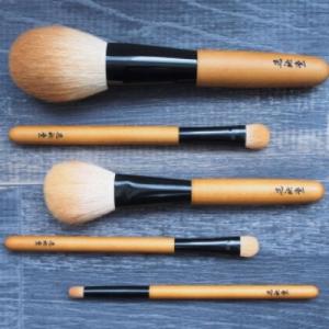 ふるさと納税 廿日市市 化粧筆　晃祐堂【Kakishibuzome】5本セット(ポーチ付き)