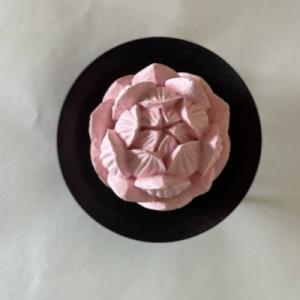 ふるさと納税 直方市 漆喰の花ラコッタ「蓮花」の詳細画像1
