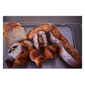 ふるさと納税 三郷町 【a bread of fresh air】　おまかせパンセット　【約8〜10個程度】【冷凍便】