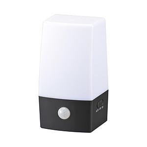 オーム電機 LEDセンサーライト 乾電池式 置き型   LS-B200JS-3