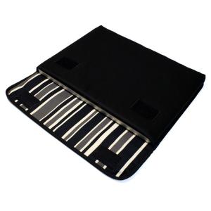 MacBook Pro 16インチ ケース：FILOsuono ハンドメイド