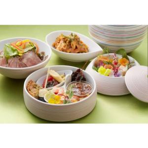 其泉窯 有田焼 春秋文 三段重（小）| 陶器 ミニ 重箱 3段 和食器