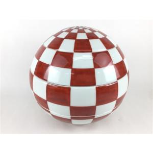 【26年4月頃入荷予定】有田焼 李荘窯 玉重 赤市松 赤絵市松文 珠型三段重 化粧箱付き 重箱 3段...