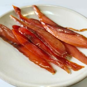 天然 秋鮭燻製サーモンジャーキー 30g (ジャーキーは2個以上送料無料)