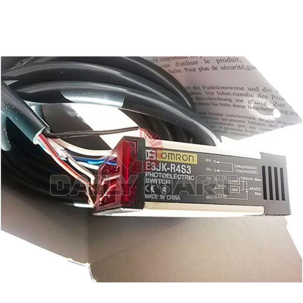 Omron E3JK-R4S3 Retroreflective Photoelectric Sens...