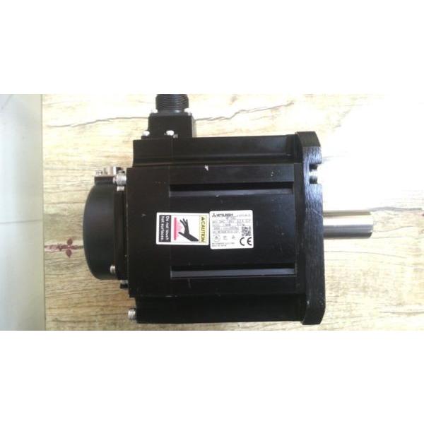 三菱 Mitsubishi Servo Motor HF154S