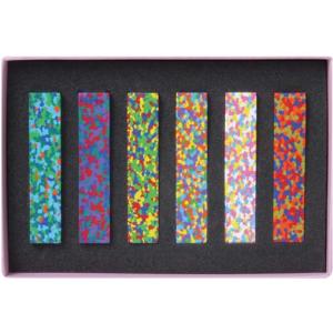 ドットフラワーズクレヨン 一本のクレヨンから想いもよらない豊かな色が生まれる