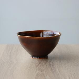 お茶碗 飯碗 ご飯茶碗 おしゃれ 小さめ シンプル 有田焼 アメ色 茶色 陶器 日本製｜yamachu-aritayaki