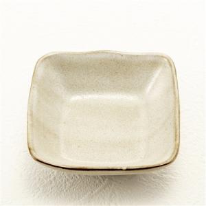 ヤマダオリジナル 粉引角皿10.0 幅10.0×奥行10.0×高さ3.5cm