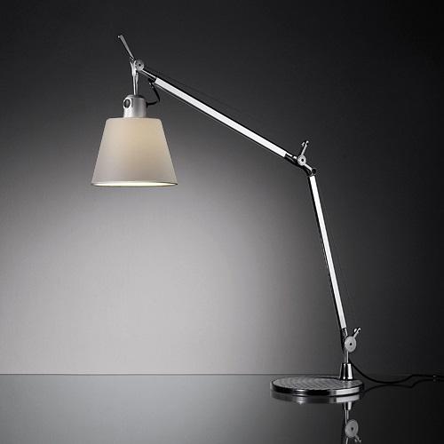 Artemide（アルテミデ）テーブル照明 Tolomeo Basculante Table シルク...