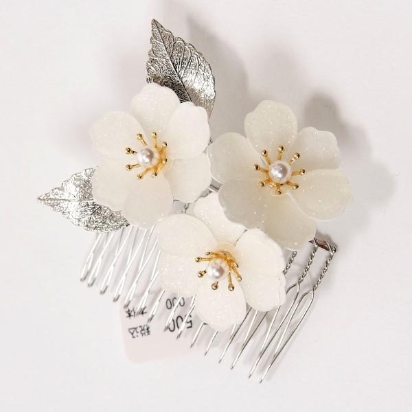髪飾り 和装 着物 かんざし 桜 コーム 礼装用 訪問着 留袖 入学式 卒業式 結婚式 白