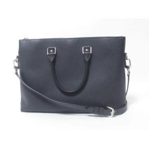 アウトドア・メッセンジャー LOUIS VUITTON ルイヴィトン タイガ