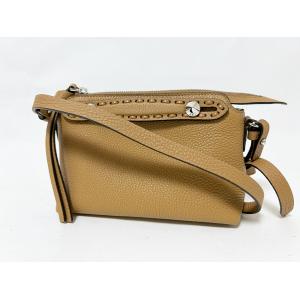 FENDI フェンディ CONTINENTAL WALLET バゲット コンチネンタル ウォレット レザー ベージュ 2つ折り 長財布 8M0251 美品 楽天市場】FENDI フェンディ CONTINENTAL WALLET バゲット