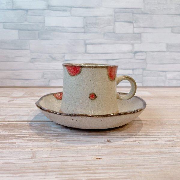 カップ ＆ ソーサー ウス型 水玉赤 コーヒーカップ 日本製 美濃焼 陶器 おしゃれ かわいい 可愛...