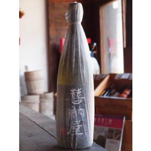 喜納屋 大分麦焼酎 25度 1800ml 南酒造 フランスKura Masterコンクールで世界二位｜yamashiroya