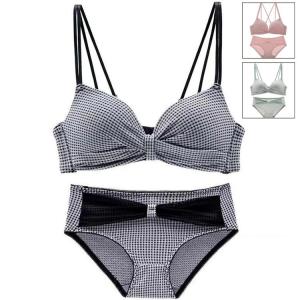 ブラジャー ショーツセット 女性下着 上下セットノンワイヤー　脇肉 ブラ　育乳ブラ バストアップ｜yamashita-mst