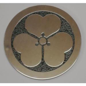 丸に片喰 8cm 高級家紋エッチングエンブレム
