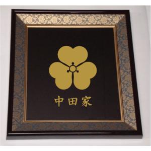 家紋　丸に剣花角　額縁　額装　金箔　24KGP 丸に剣花角 金色額入り家紋 縦型 額入りの家紋 当店のお勧め商品