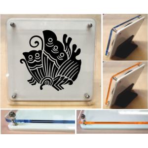 家紋盾【揚羽蝶】アクリル製カラーエッジ　スタンド型二層式の家紋盾10cm