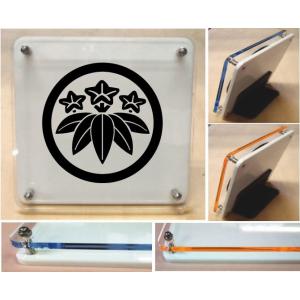 家紋盾【丸に笹竜胆】アクリル製カラーエッジ　スタンド型二層式の家紋盾10cm