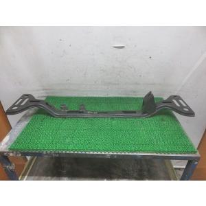 [中古] R5/3 NV100クリッパー 5BD-DR17V エンジンメンバー  370162 /個...