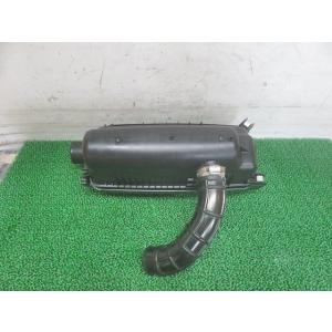 [中古] R6/8 ミニキャブ 3BD-DS16T エアクリーナー MQ516934 370224