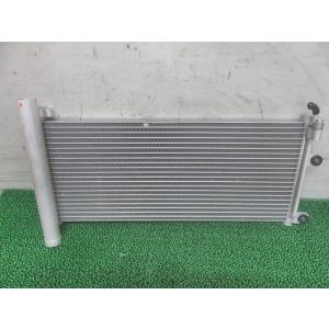 [中古] R6/8 ミニキャブ 3BD-DS16T エアコンコンデンサー MQ517320 3702...