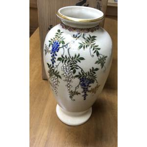 受注生産 薩摩焼 沈壽官窯(ちんじゅかん)白薩摩中丸花瓶 梅 受注生産 薩摩焼 沈壽官窯(ちんじゅかん)白薩摩中丸花瓶 梅