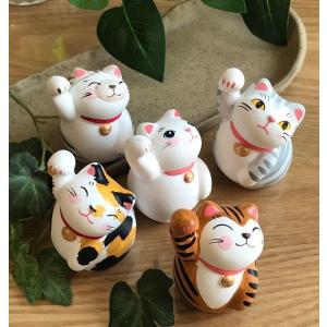 招き猫　ネコ　運勢上向き招き猫　右手上げ　金招き　谷中堂　猫雑貨