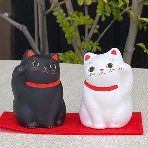 招き猫 白と黒のペア招き猫 当店一押し商品 猫...の詳細画像3