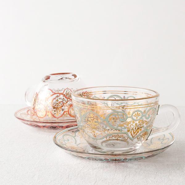 カップ＆ソーサー おしゃれ 可愛い アラベスク グラス ガラス ホットドリンク可(80℃程度) ピン...