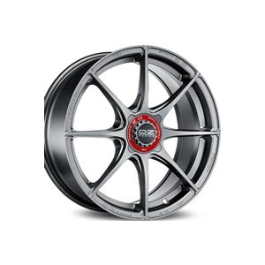 PIRELLI OZ レーシング フォーミュラ HLT 7.5J-17 と ピレリ パワジー 