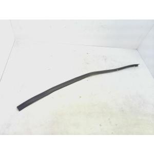 フィット 6AA-GR3 「フロントドアロアシール」   未使用 ウェザストリップ yatsu