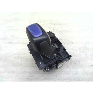 ヴェゼル DAA-RU3 シフトレバー NH821M   yatsu