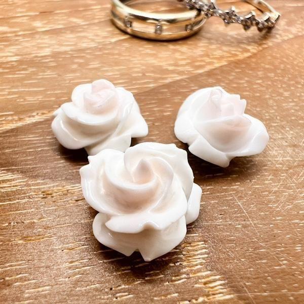 【メール便】シェル（貝）バラ 10ｍｍ〜15ｍｍ W77880731♪ 天然石 ルース 宝石 ジェム...