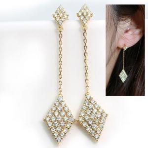 ダイヤモンド 1 00カラット K18ゴールド ピアス イヤリング加工可 縦ライン 揺れる ひし形 1点もの 239 拘りジュエリーyコレクション 通販 Yahoo ショッピング