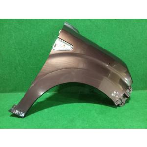 キャスト DBA-LA260S 右　フェンダー R59