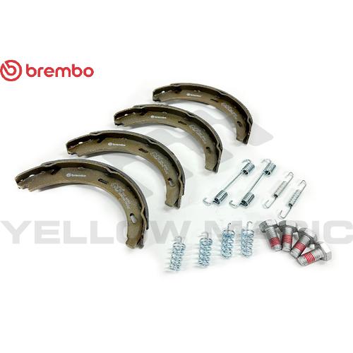 【BREMBO】 リアブレーキシューキット [Benz,ベンツ,Eクラス,W124 / 124420...