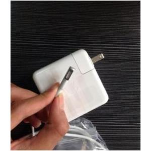 新品代用品 修理交換用 MacBook A1181 MB402J/B (13インチ Late 2008) 60W 電源 ACアダプター (L 型コネクタ) 充電器｜yiwustore2