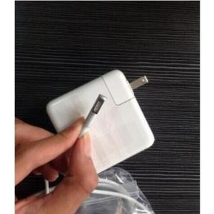 新品代用品 修理交換用 MacBook Pro A1502 mf839 840 2015年