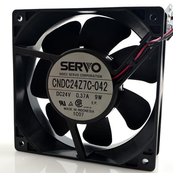 新品　SERVO CNDC24Z7C-042 24V 9W 120*120*38ｍｍ ファン
