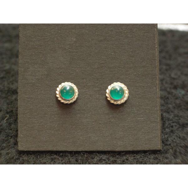グリーン　シルバーピアス　